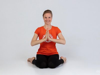 Как называется медитация в йоге?