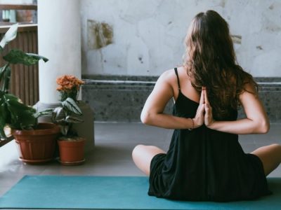 Как правильно дышать во время медитации?