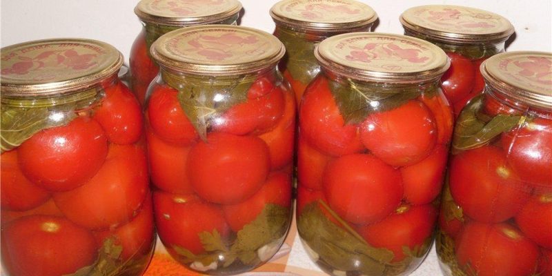 Вкусные помидоры на зиму в 2 литровых банках